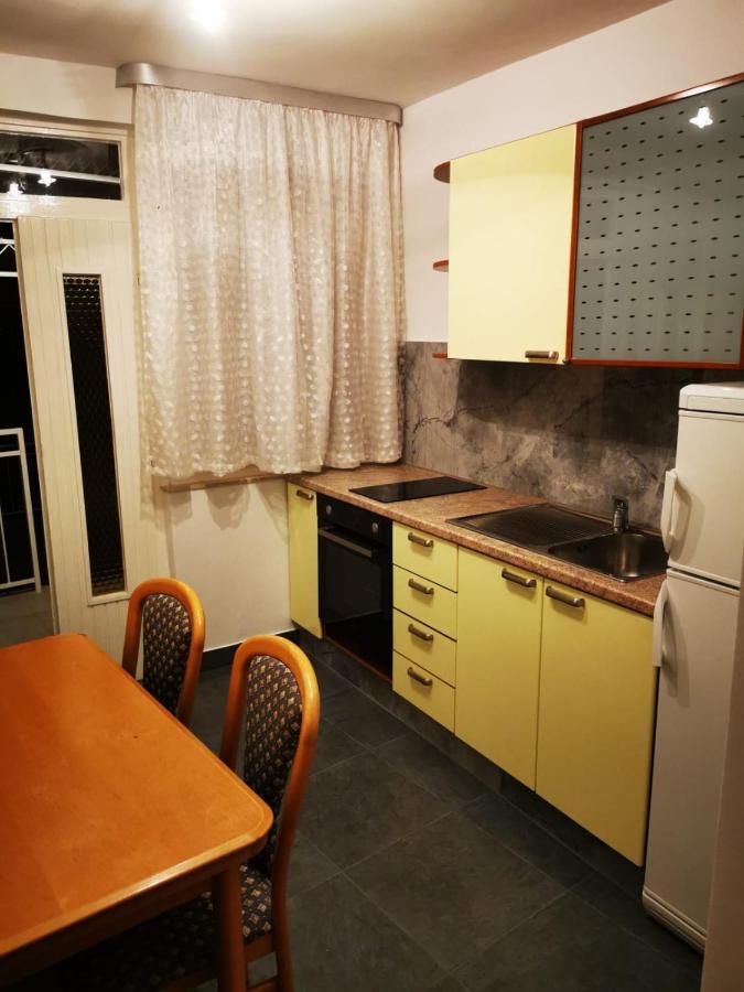 Apartment Vista Оміш Екстер'єр фото